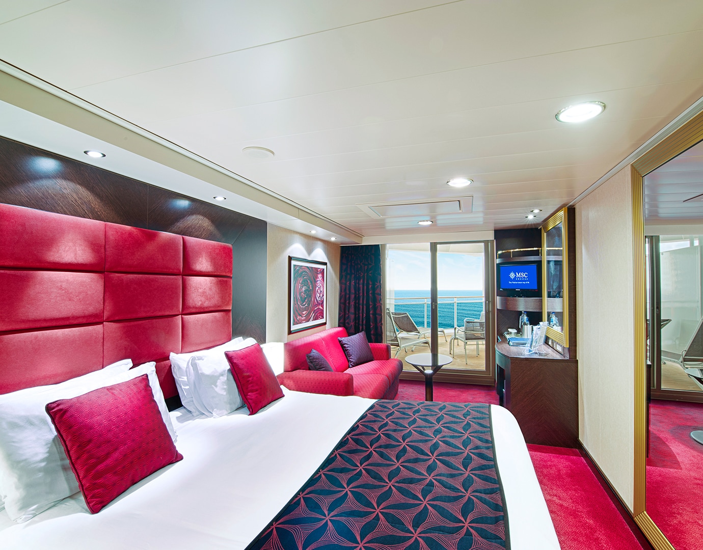 MSC Divina, Suite with Balcony | MSC Cruises