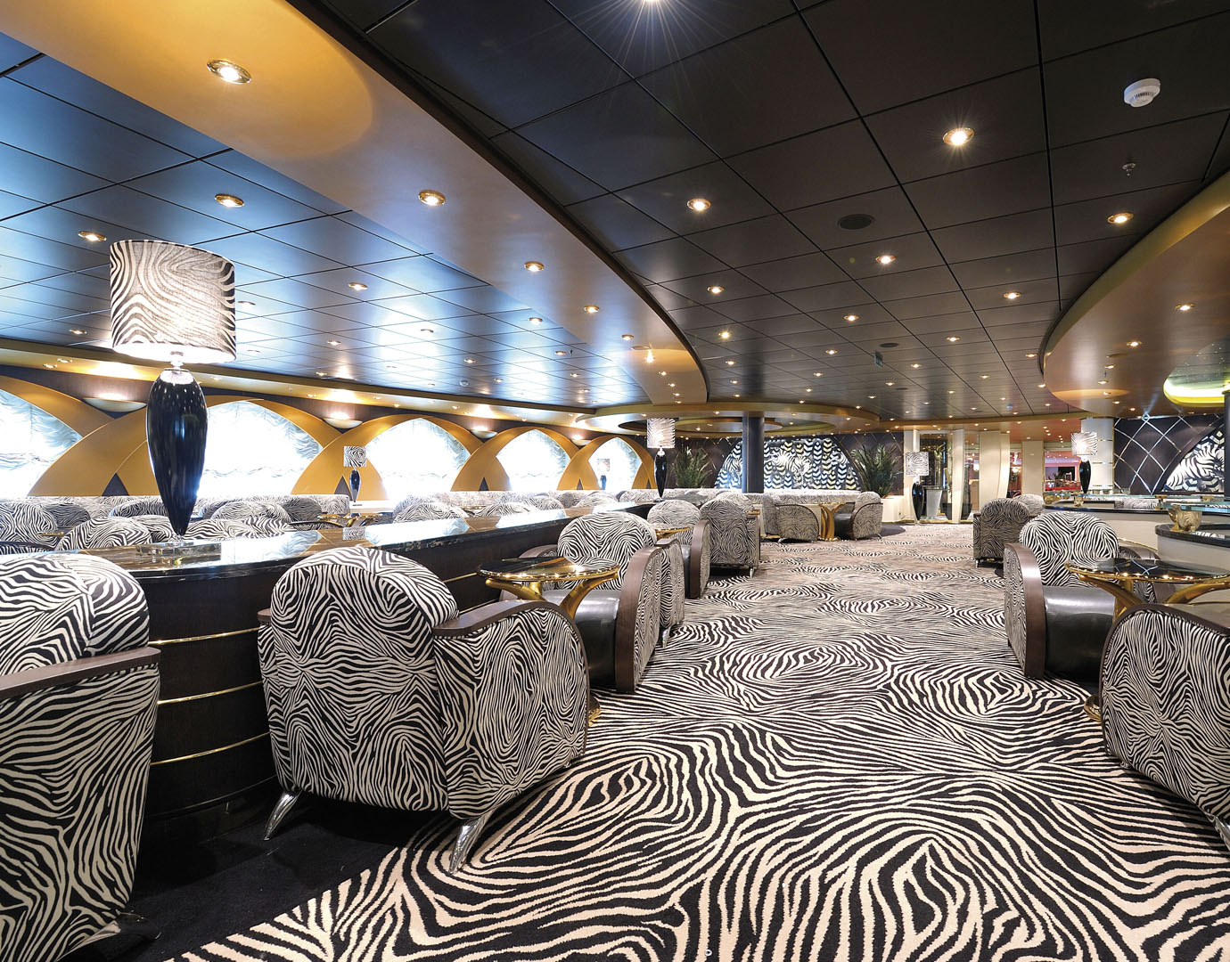 MSC Poesia Restaurant And Bar The Zebra Bar 10